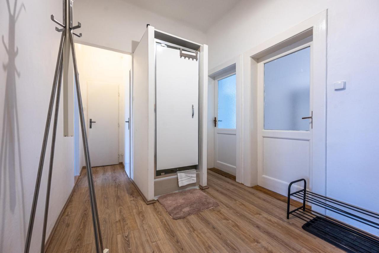 Apartments Safarikova 18 프라하 외부 사진