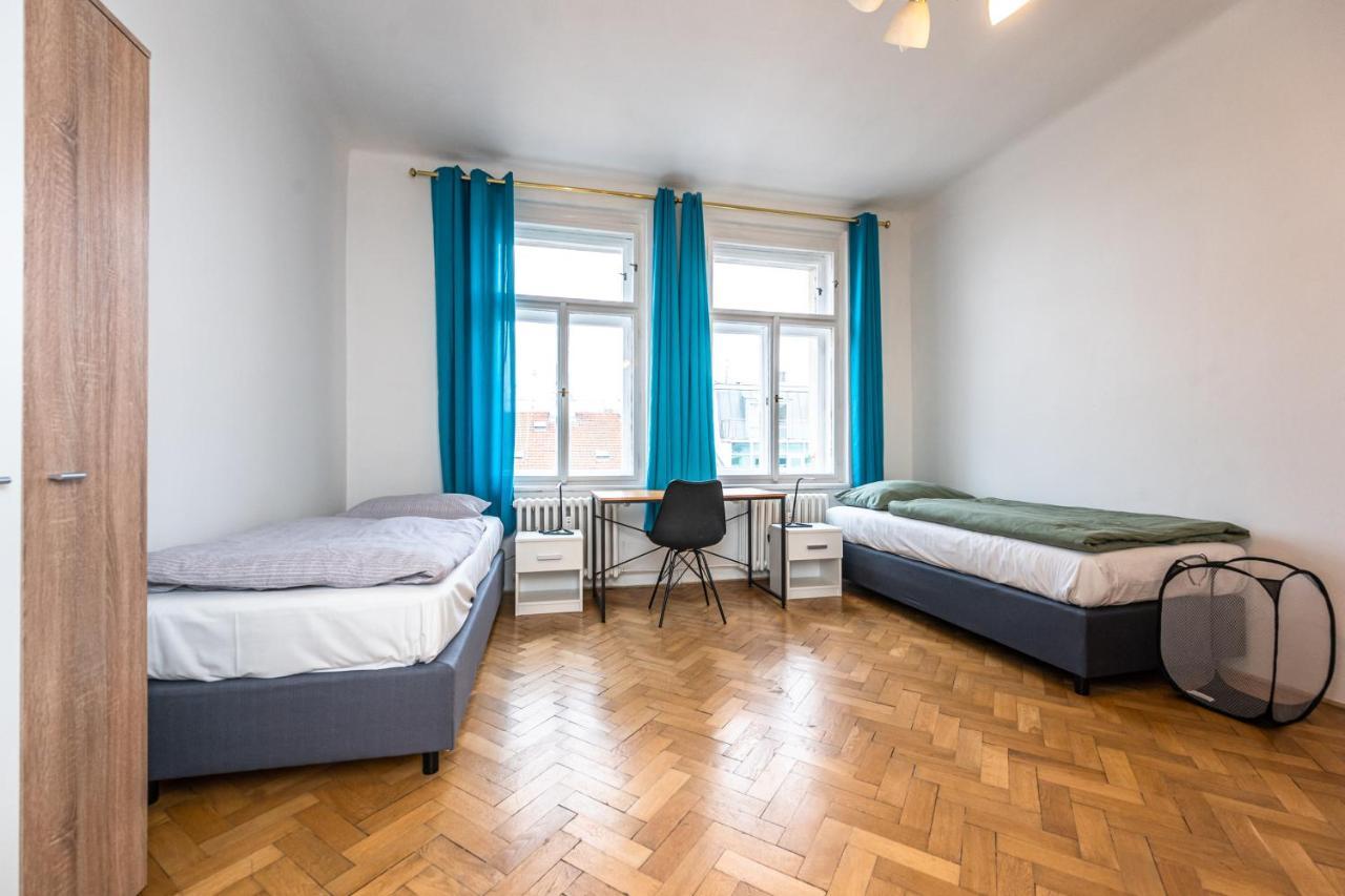 Apartments Safarikova 18 프라하 외부 사진