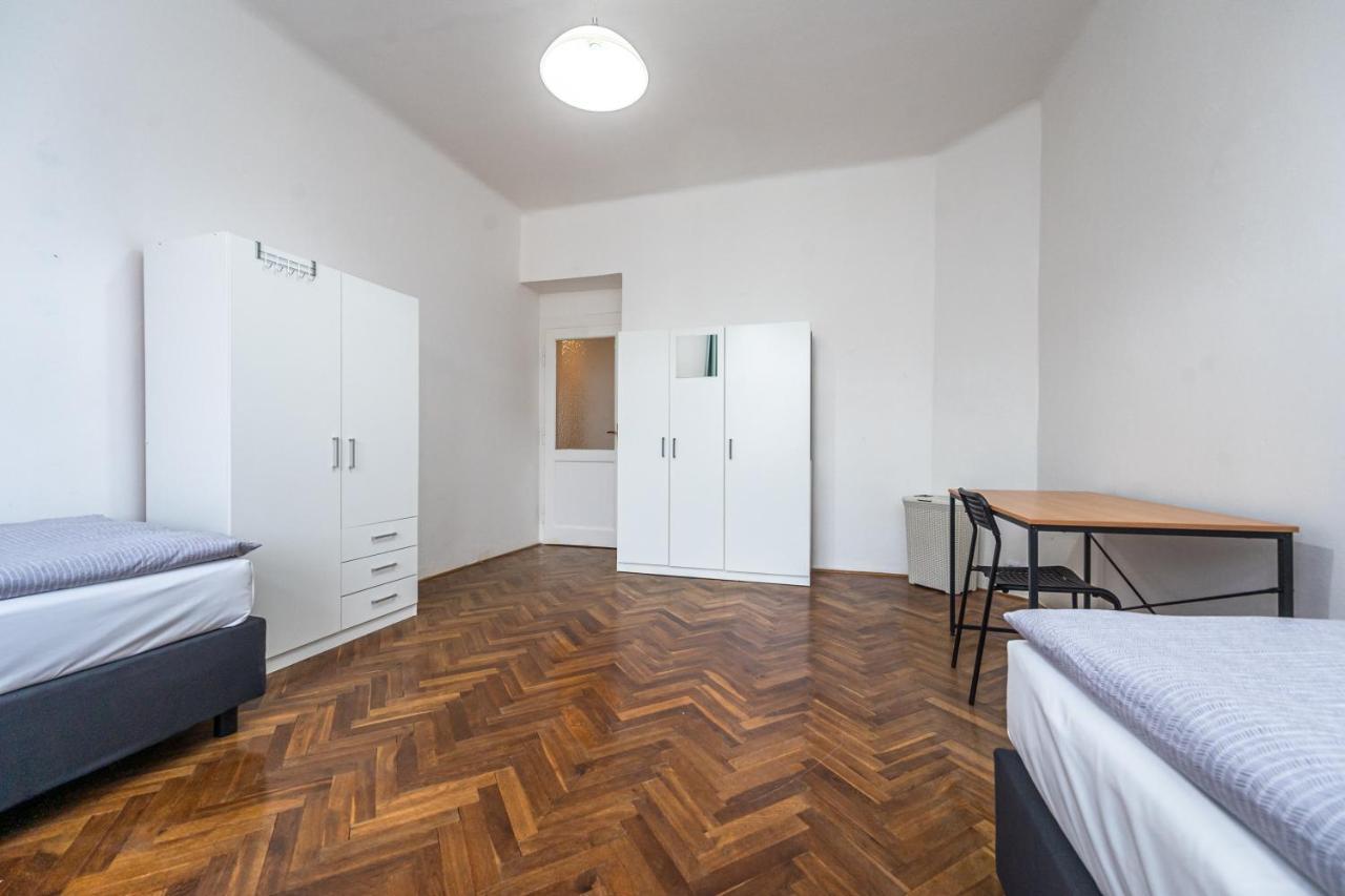 Apartments Safarikova 18 프라하 외부 사진