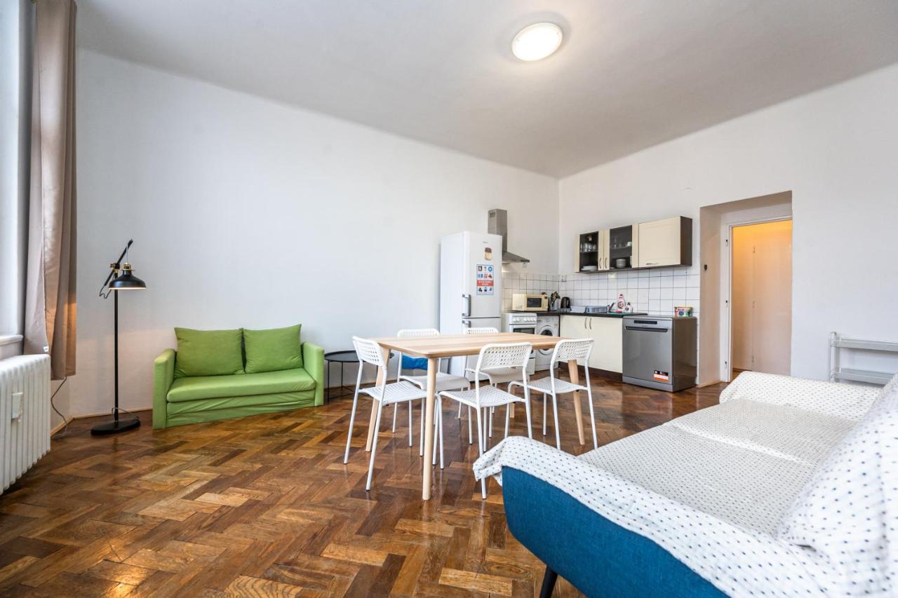 Apartments Safarikova 18 프라하 외부 사진